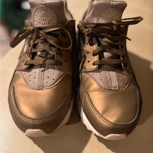 Nike Women’s Huarche